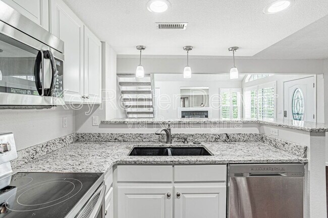 Building Photo - 12505 E Tennessee Cir