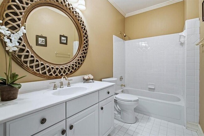 Building Photo - 210 Masters View Ct