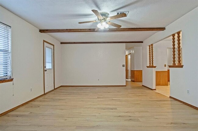 Building Photo - 1125 N Patterson Dr