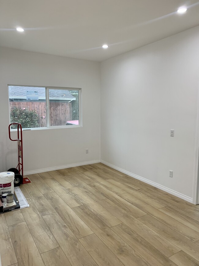 Living space - 7465 Garden Grove Ave