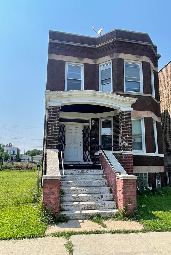 Primary Photo - 6740 S St Lawrence Ave