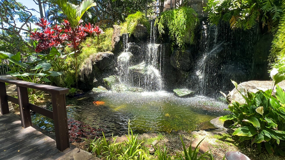 Building Photo - 343 Hobron Ln