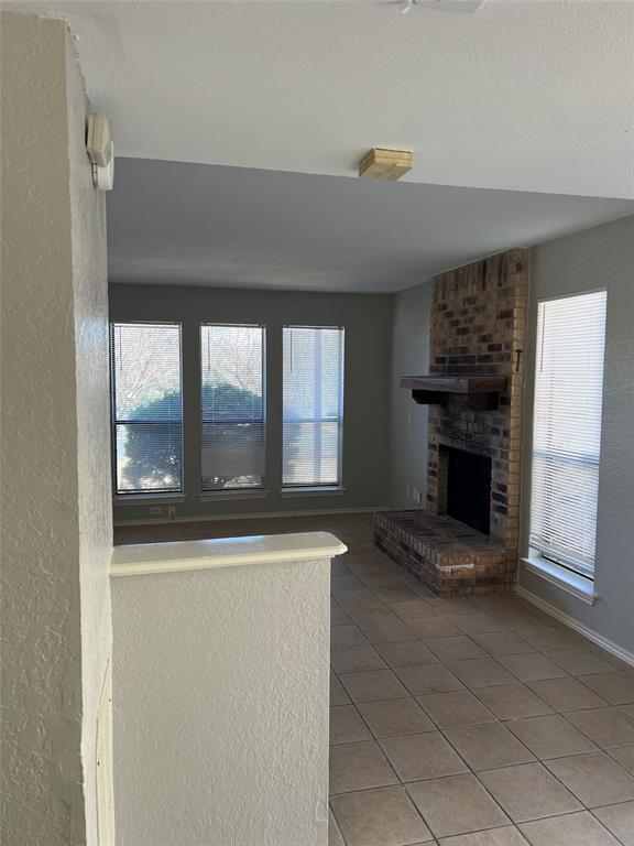 Building Photo - 6497 Hart Ln