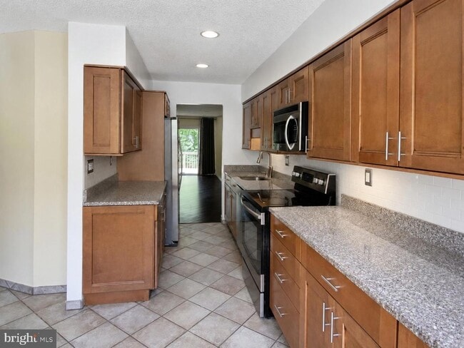 Building Photo - 326 Brigade Ct