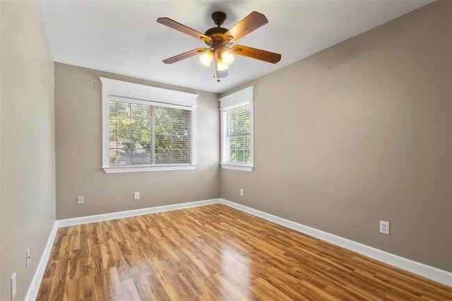 Building Photo - 216 N Mt Rushmore Dr