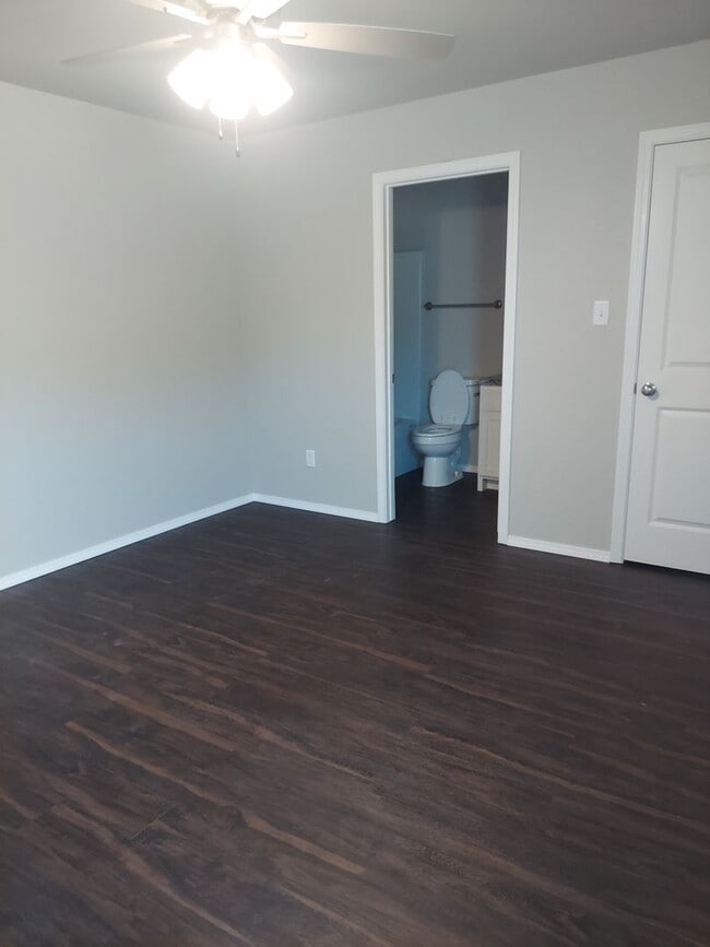 Building Photo - 2118 Ingalls Ln