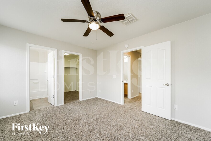 Building Photo - 1498 W Beantree Ln