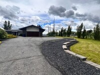 Building Photo - Unique 3 Bed, 2.5 Bath Rancher w/ Huge Yar...