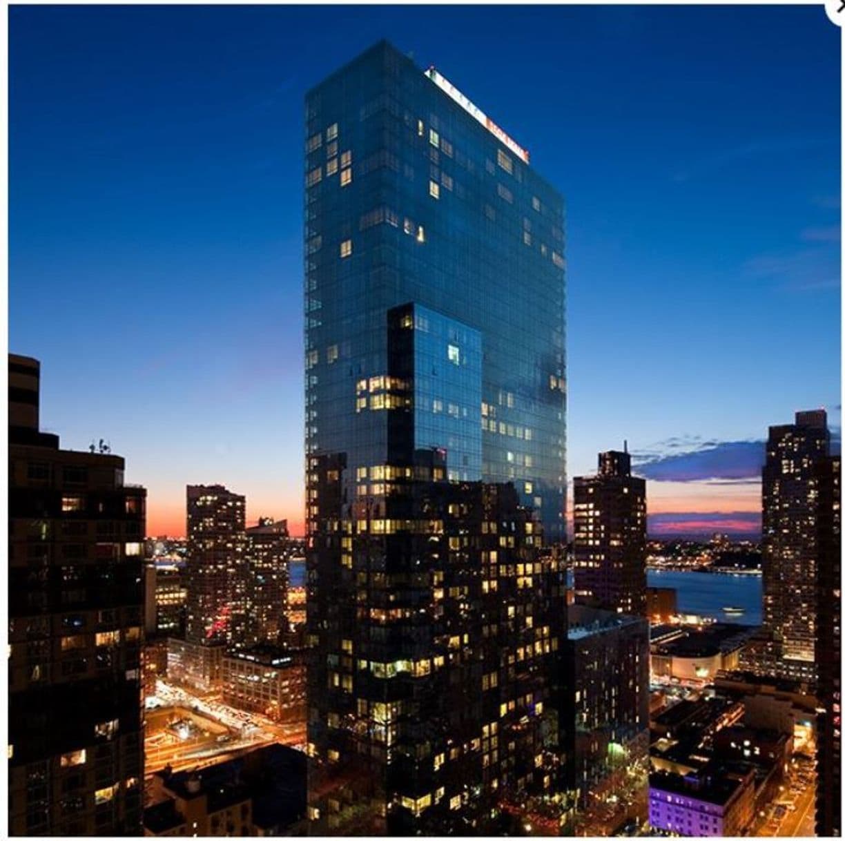 Building Photo - 460 W 42nd St
