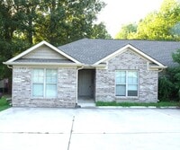 Building Photo - 698 Mulberry Rd