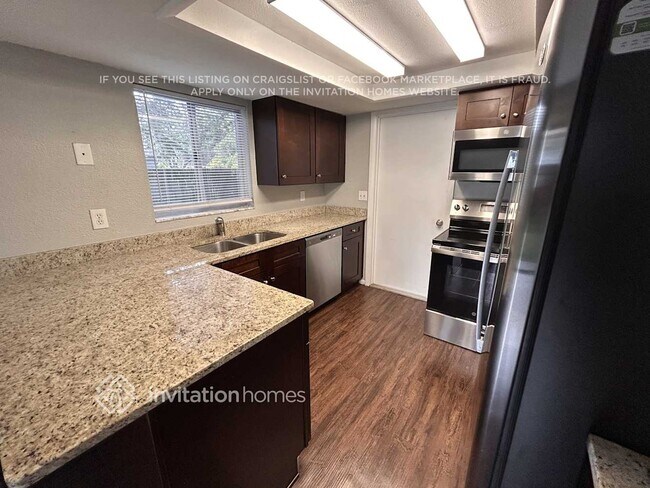 Building Photo - 124 W Daughtery Rd