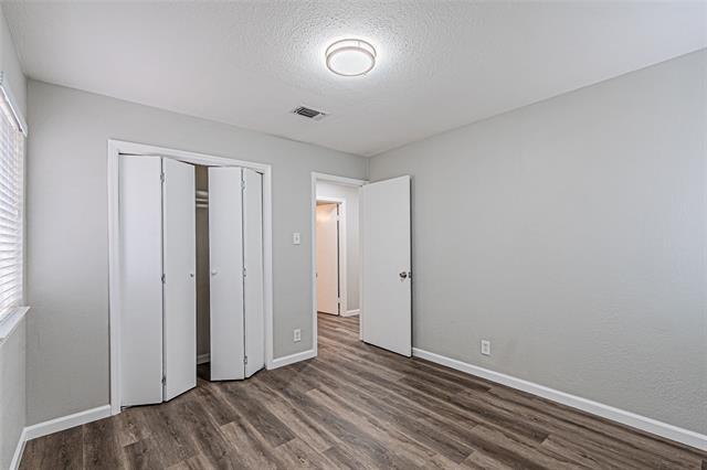 Building Photo - 1205 Navaho St