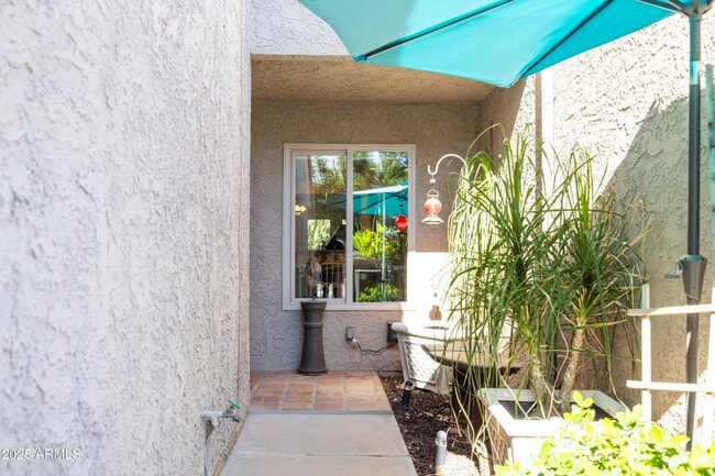 Building Photo - 5442 S Hurricane Ct