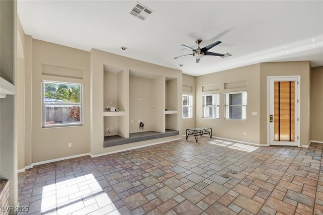 Building Photo - 3769 Erva St