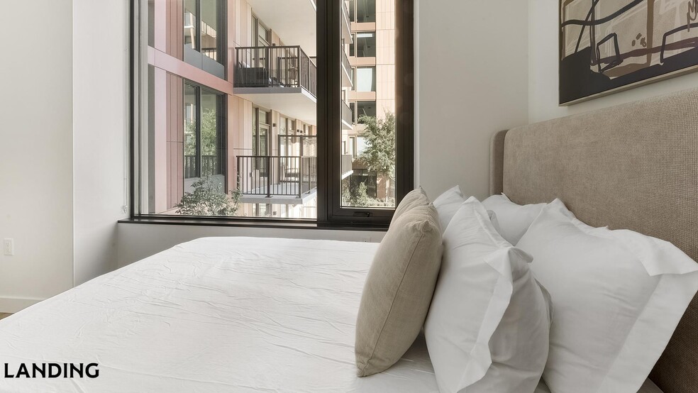 Building Photo - 632 Howard Rd SE