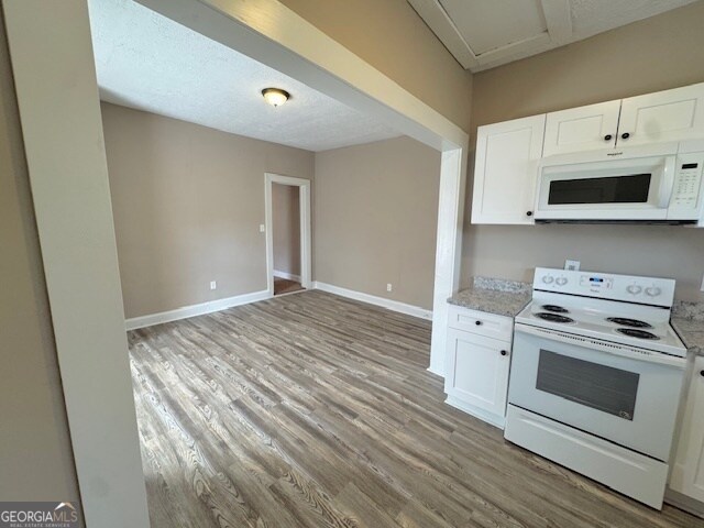 Building Photo - 820 Peeples St SW