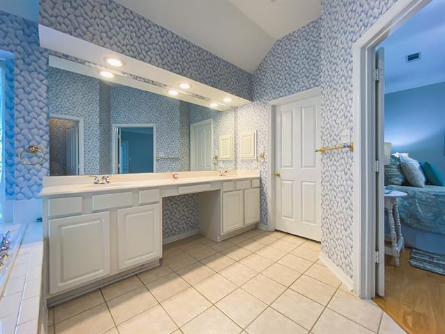 Building Photo - 7247 Brennans Dr