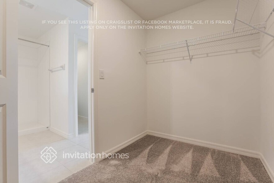 Building Photo - 8615 41st Ave E