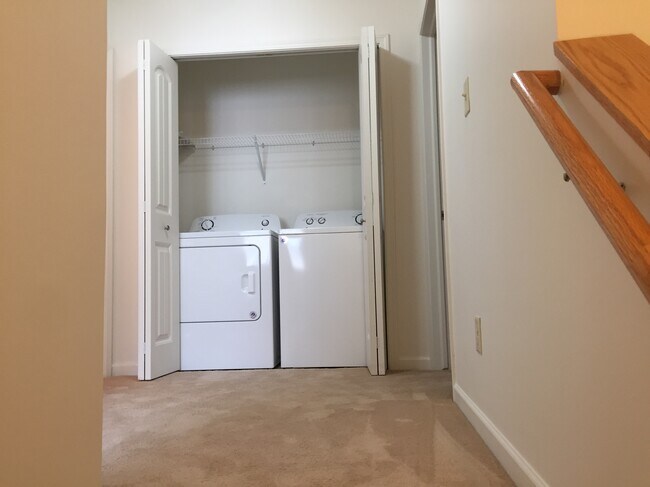 Building Photo - 1115 Ridge Creek Cir