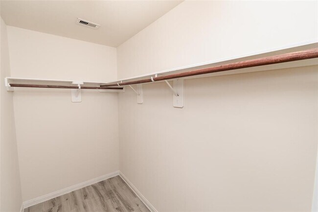 Building Photo - 2614 Needles Throw Ln
