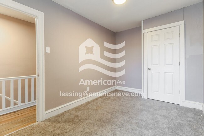 Building Photo - 4935 N Franklin St