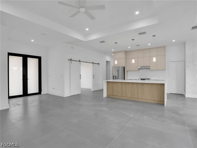 Building Photo - 12004 Newgate Ave