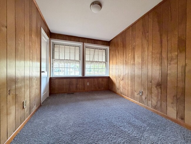 Building Photo - 3 Bedroom 1 Bathroom House in Laurinburg, NC