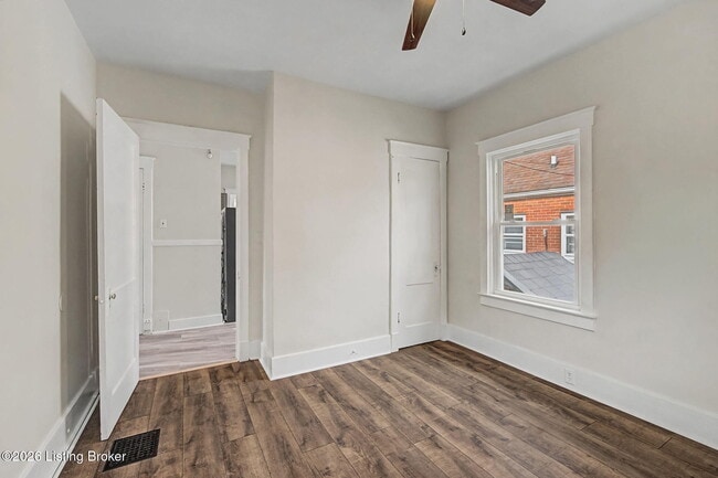 Building Photo - 3 Eutropia Ct