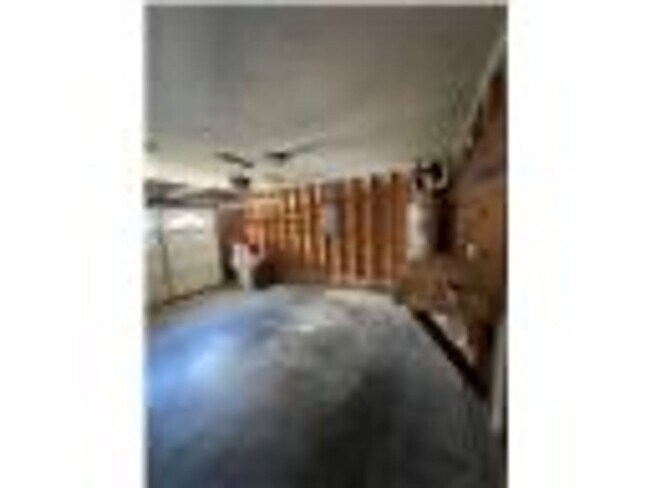 Building Photo - Beautiful Single-Family 3BR Cozy Home