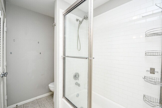 Building Photo - 2332 Winrock Blvd