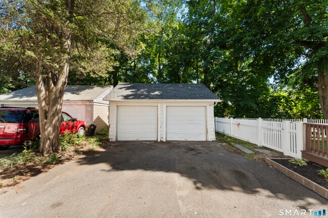 Building Photo - 41 Grasso Terrace