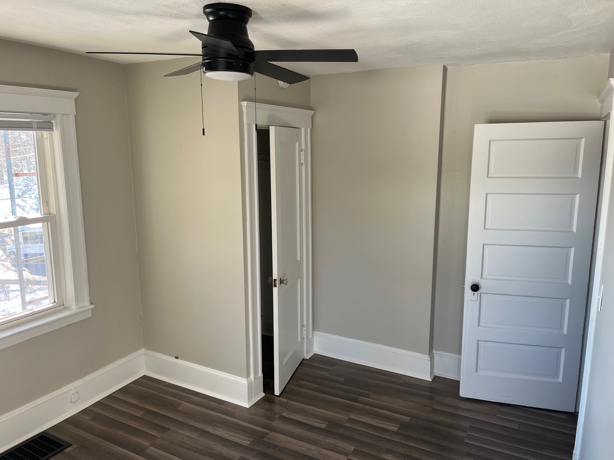 bedroom 1 - 162 Montvale Ave