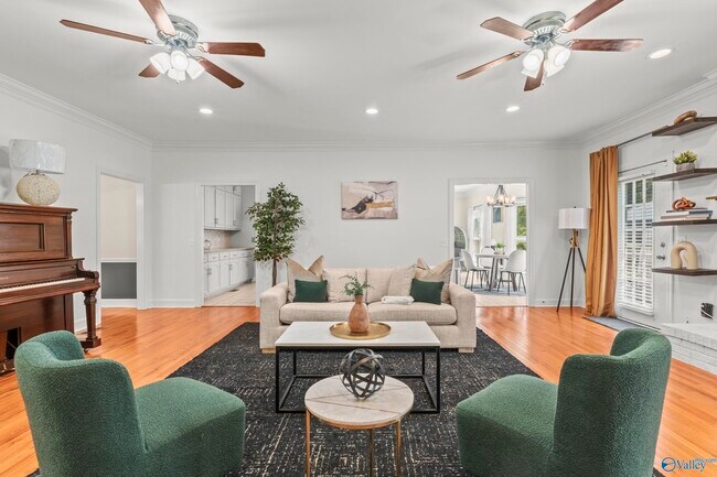 Building Photo - 122 Navaho Trail