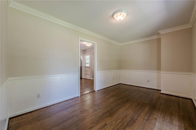 Building Photo - 385 Stonebridge Trail