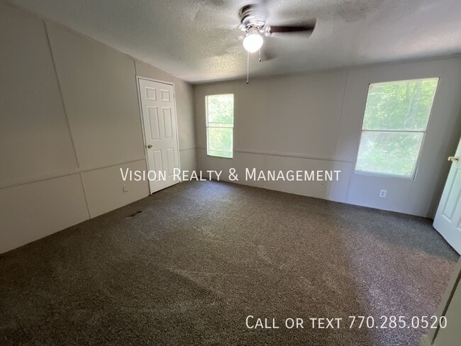 Building Photo - 137 Park W Ct