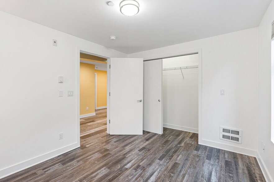 3rd Bdrm - 2731 Boylston Ave E