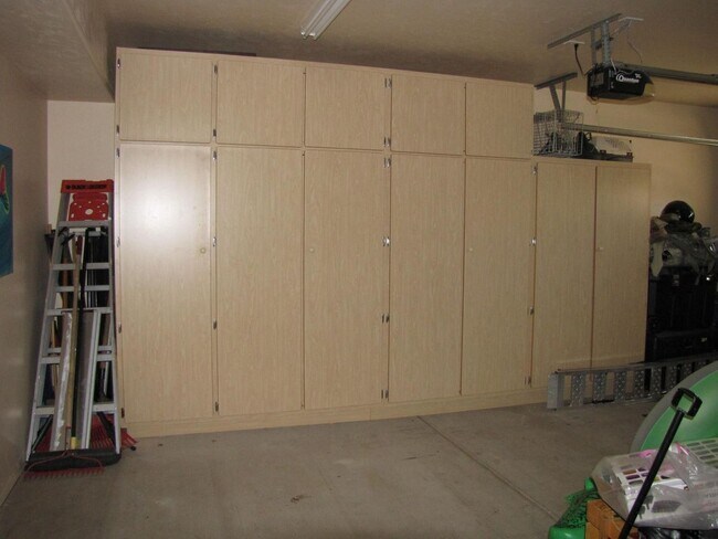 Building Photo - COMING SOON!!! Located in Vail Az  on a premium elevated lot!!