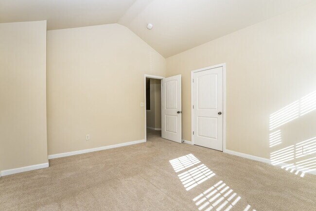 Building Photo - 2345 Morgan Farm Dr