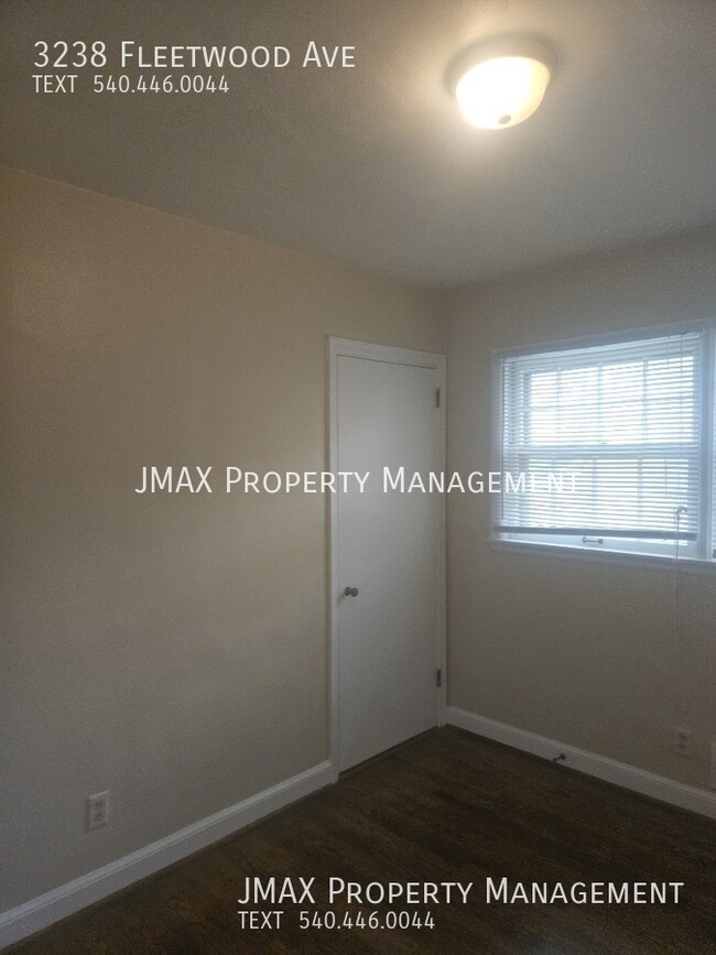 Building Photo - This property has a no security deposit op...