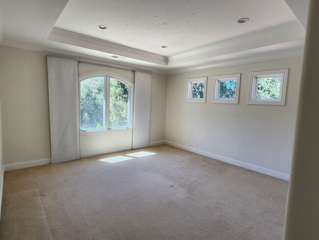 Building Photo - 25875 Estacada Way