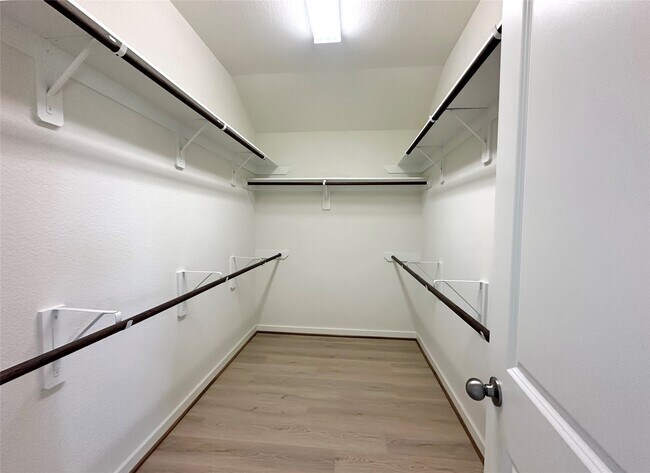 Building Photo - 2629 Bernadino Dr