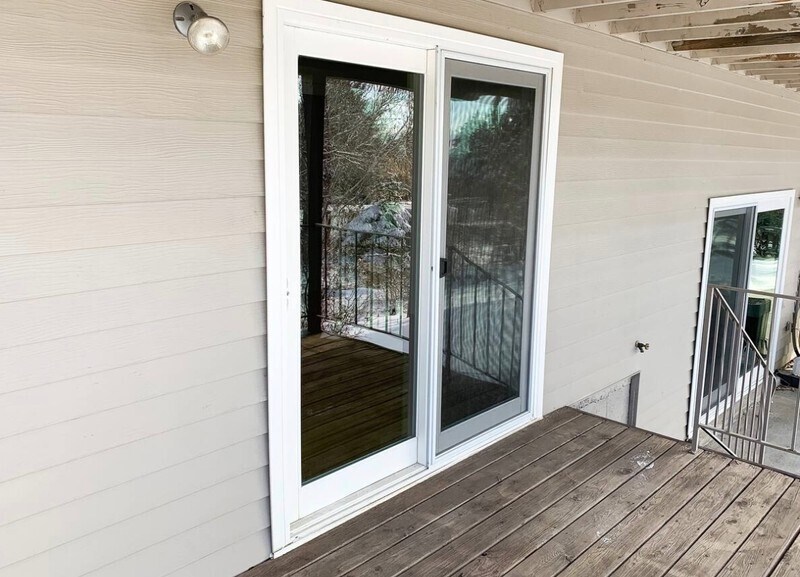 Building Photo - 3837 Foothill Dr