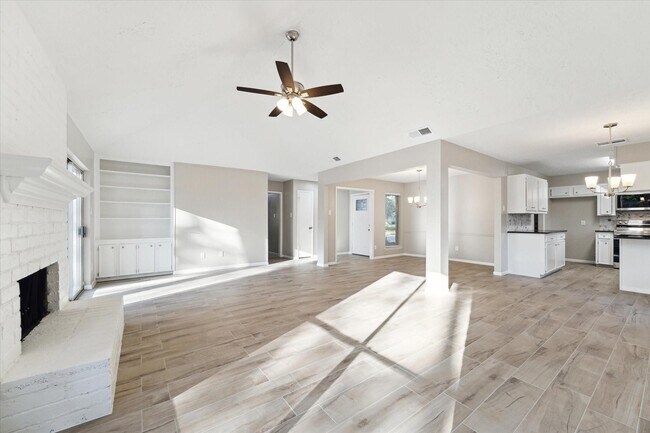 Building Photo - 22811 Cranberry Trail