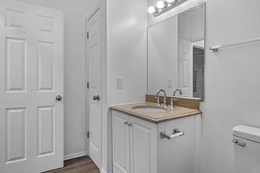 Building Photo - 4104 Walden Park Dr