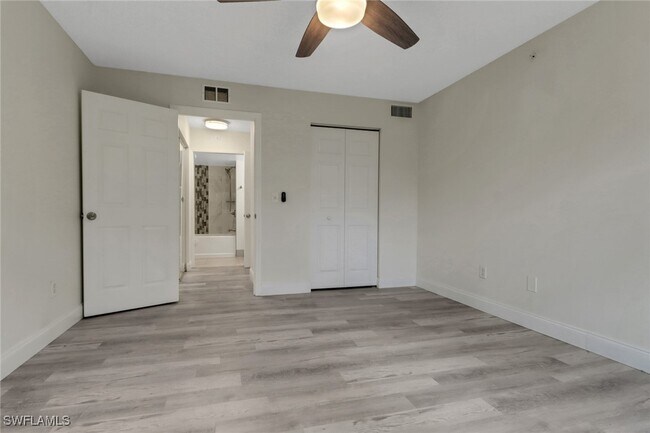 Building Photo - 1220 Wildwood Lakes Blvd