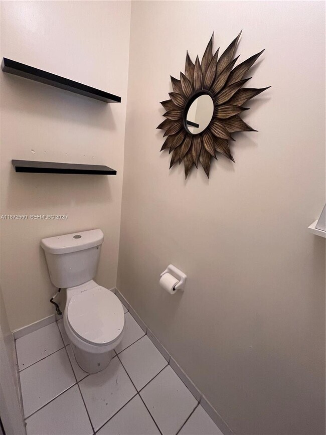 Building Photo - 2320 SE 23rd Rd