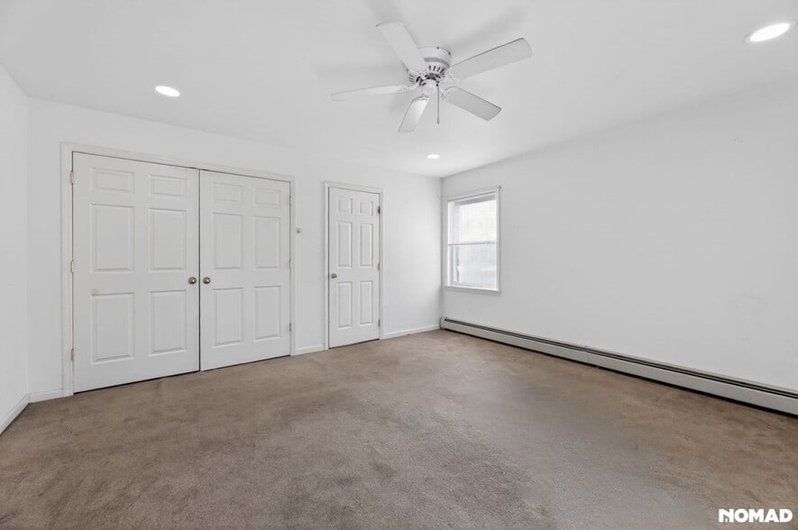 Building Photo - 23 Rosman Rd