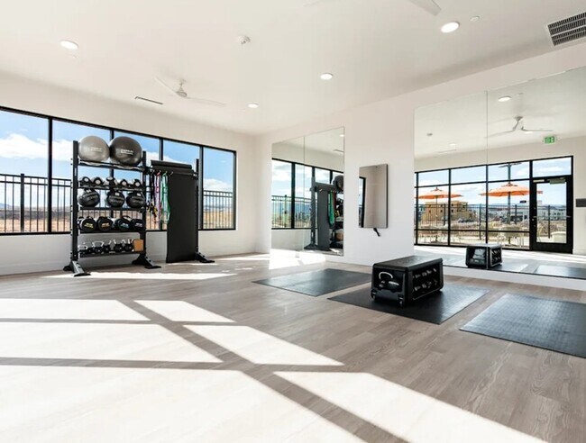 Building Photo - 5088 S Desert Color Pkwy