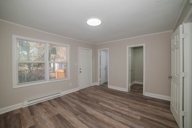 Building Photo - 5113 Higgins St