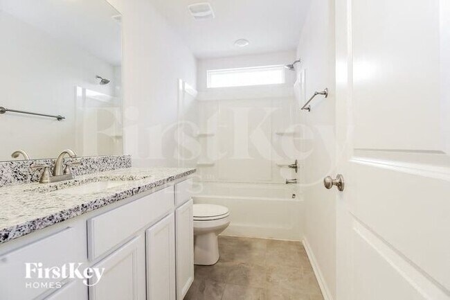 Building Photo - 457 Yoshino Cherry Dr